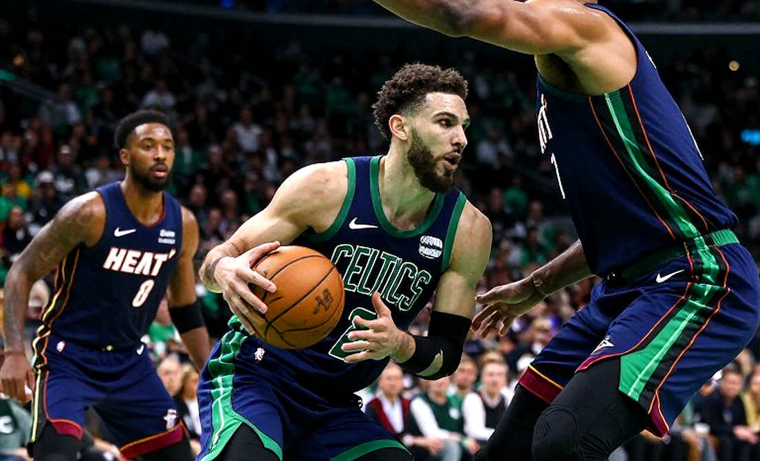 Amen Thompson ký hợp đồng gia hạn 5 năm trị giá 208 triệu USD với Houston Rockets: Củng cố vị thế trụ cột hai chiều của cầu thủ trẻ