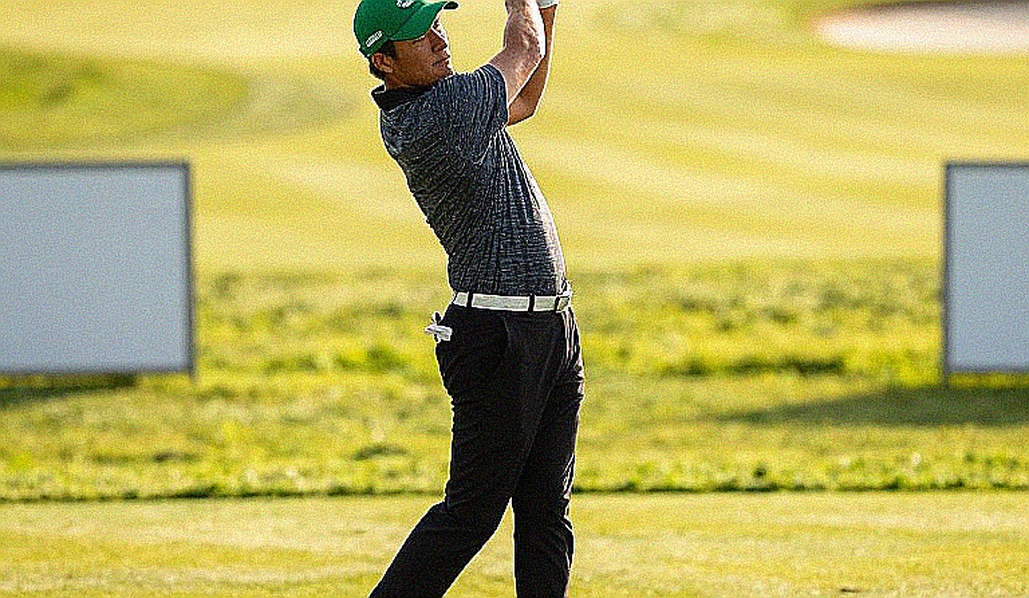 Tiger Woods có được lái xe golf không? Câu hỏi làm khó Biện lý bang trong buổi họp báo
