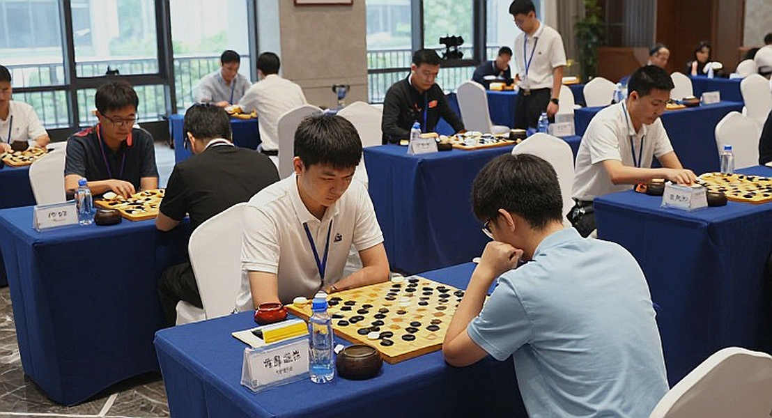 Giải Cờ Vua Tech Mahindra Global Chess League 2026: Magnus Carlsen Trở Lại Bảo Vệ Danh Hiệu Với Alpine APL Pipers
